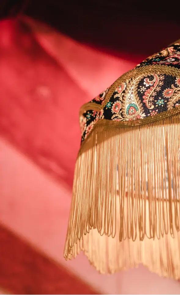 Close-Up sur un lustre déco du restaurant